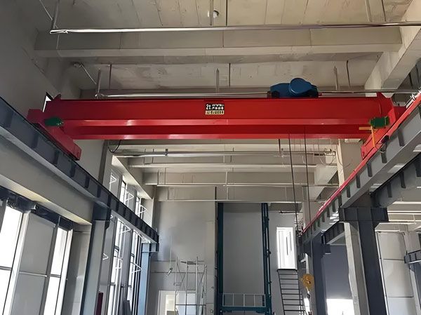 隔壓站起重機(jī)